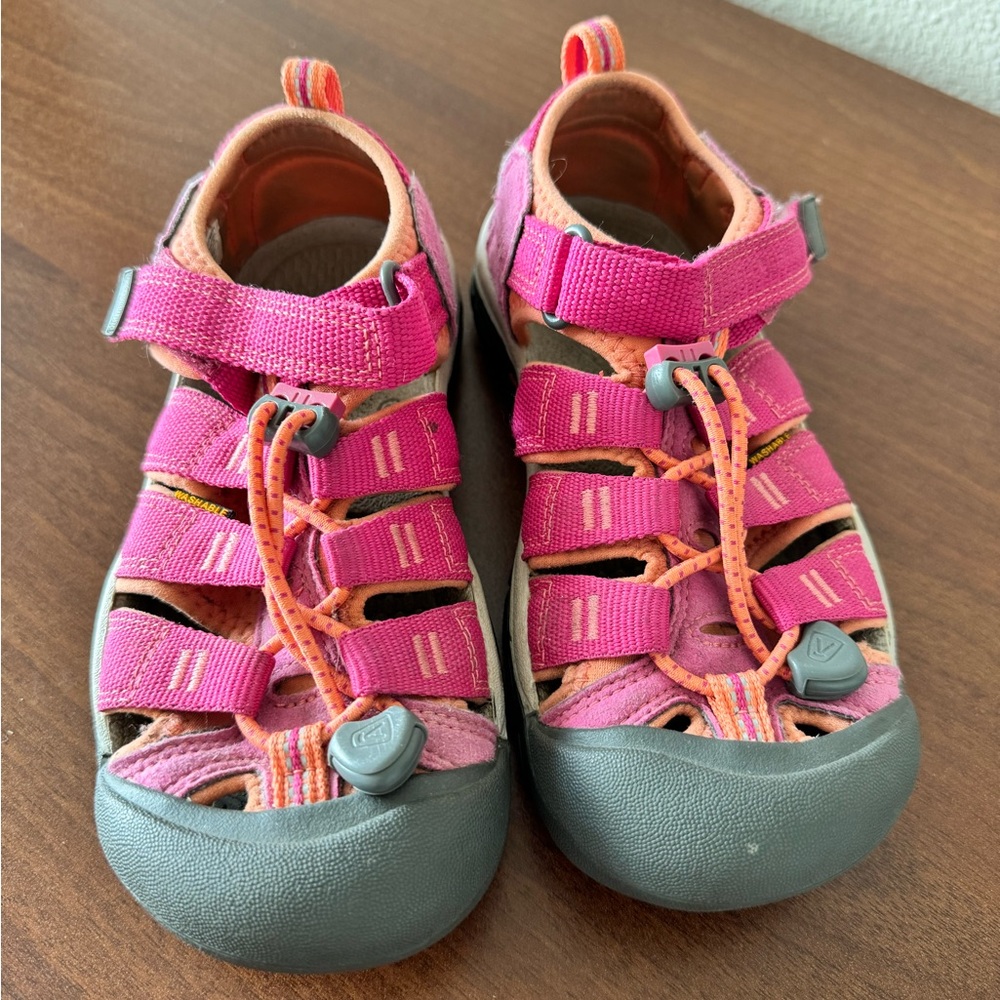 Keen Newport H2 Sandals Very Berry/Fusion Coral Size 1